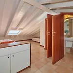 Luxury Adele Pool & Privat Whirlpool Hotel *