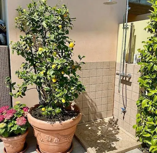 Luxury Adele Pool & Privat Whirlpool Hotell *