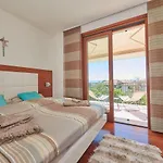 Luxury Adele Pool & Privat Whirlpool Μπαρντολίνο