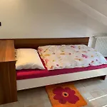 Luxury Adele Pool & Privat Whirlpool Otel