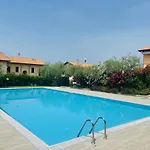 Luxury Adele Pool & Privat Whirlpool Otel Bardolino