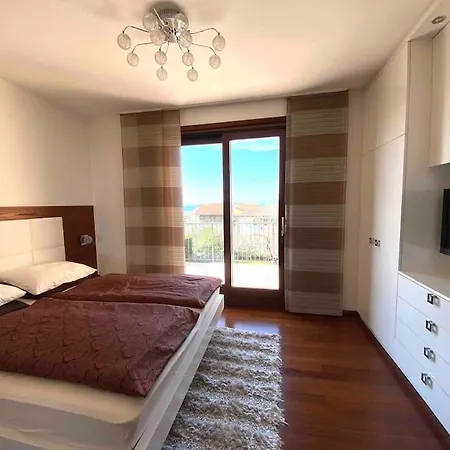 ホテル Luxury Adele Pool & Privat Whirlpool *