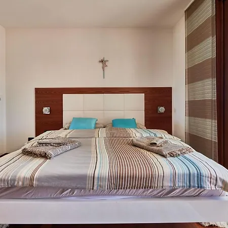 Luxury Adele Pool & Privat Whirlpool *