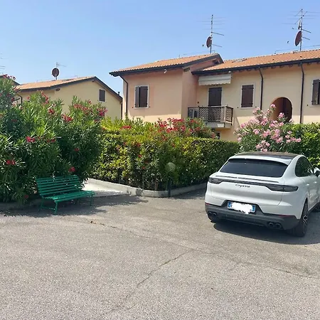 Luxury Adele Pool & Privat Whirlpool バルドリーノ