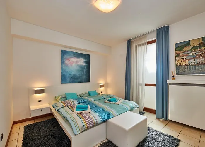 Luxury Adele Pool & Privat Whirlpool Hotel